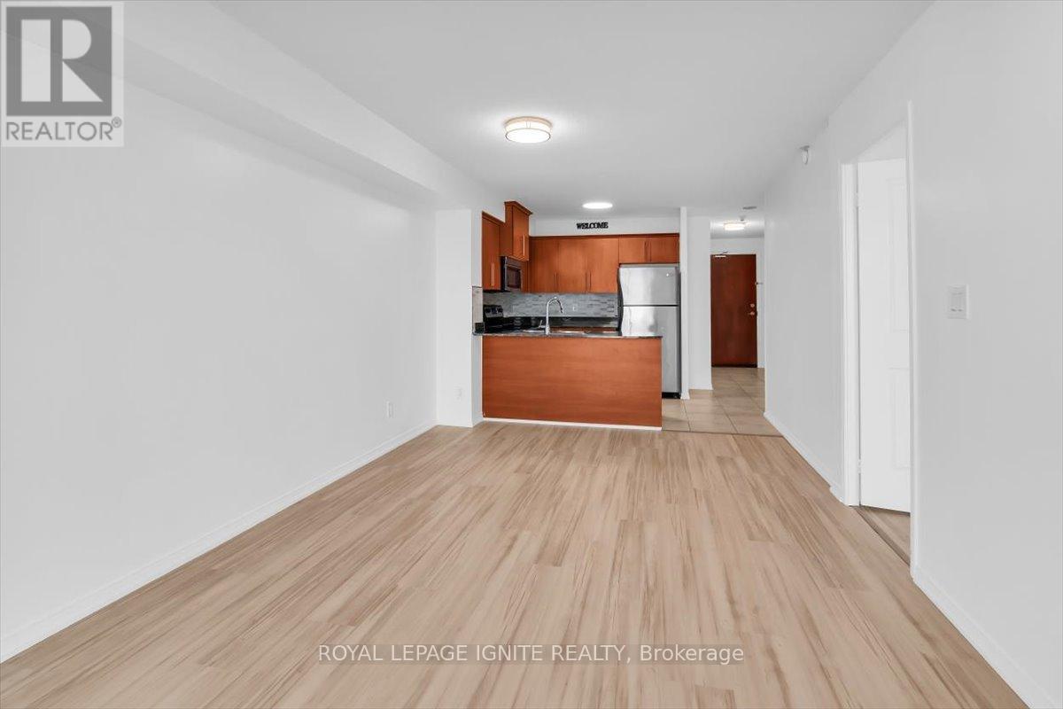 #7G 8 ROSEBANK DRIVE - 21