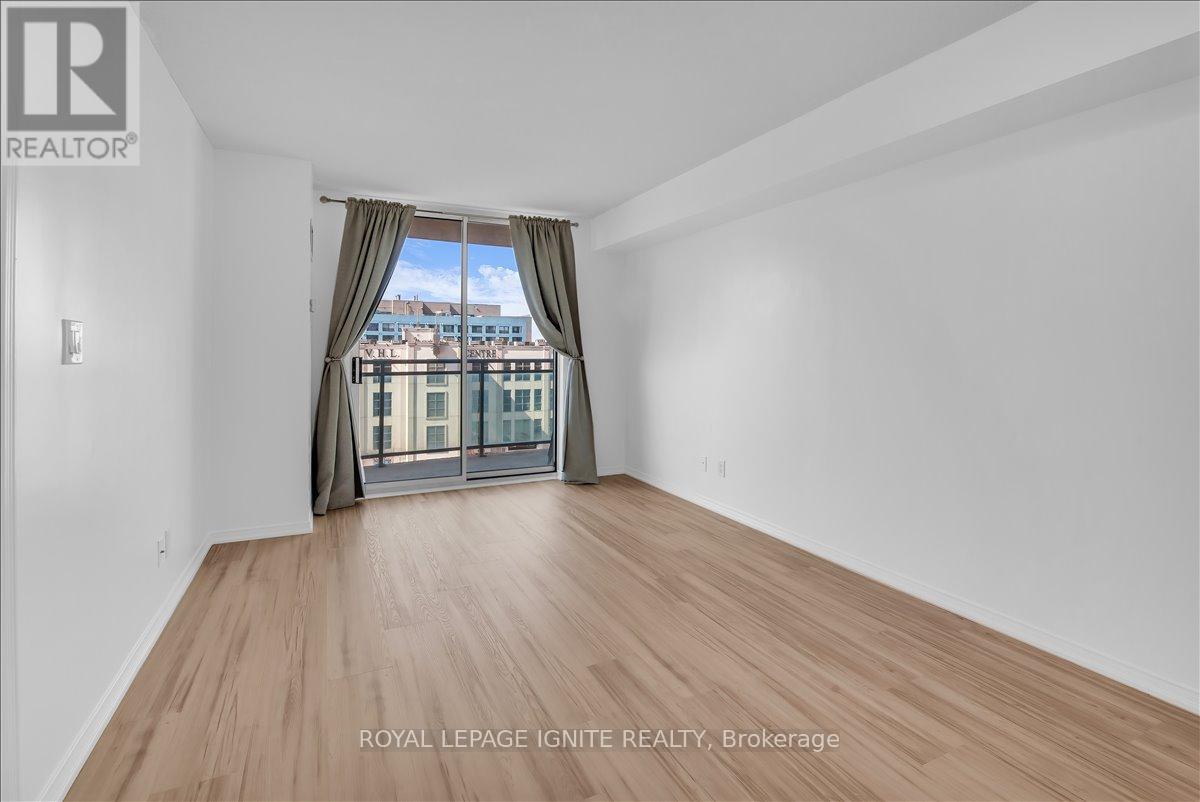 #7G 8 ROSEBANK DRIVE - 18