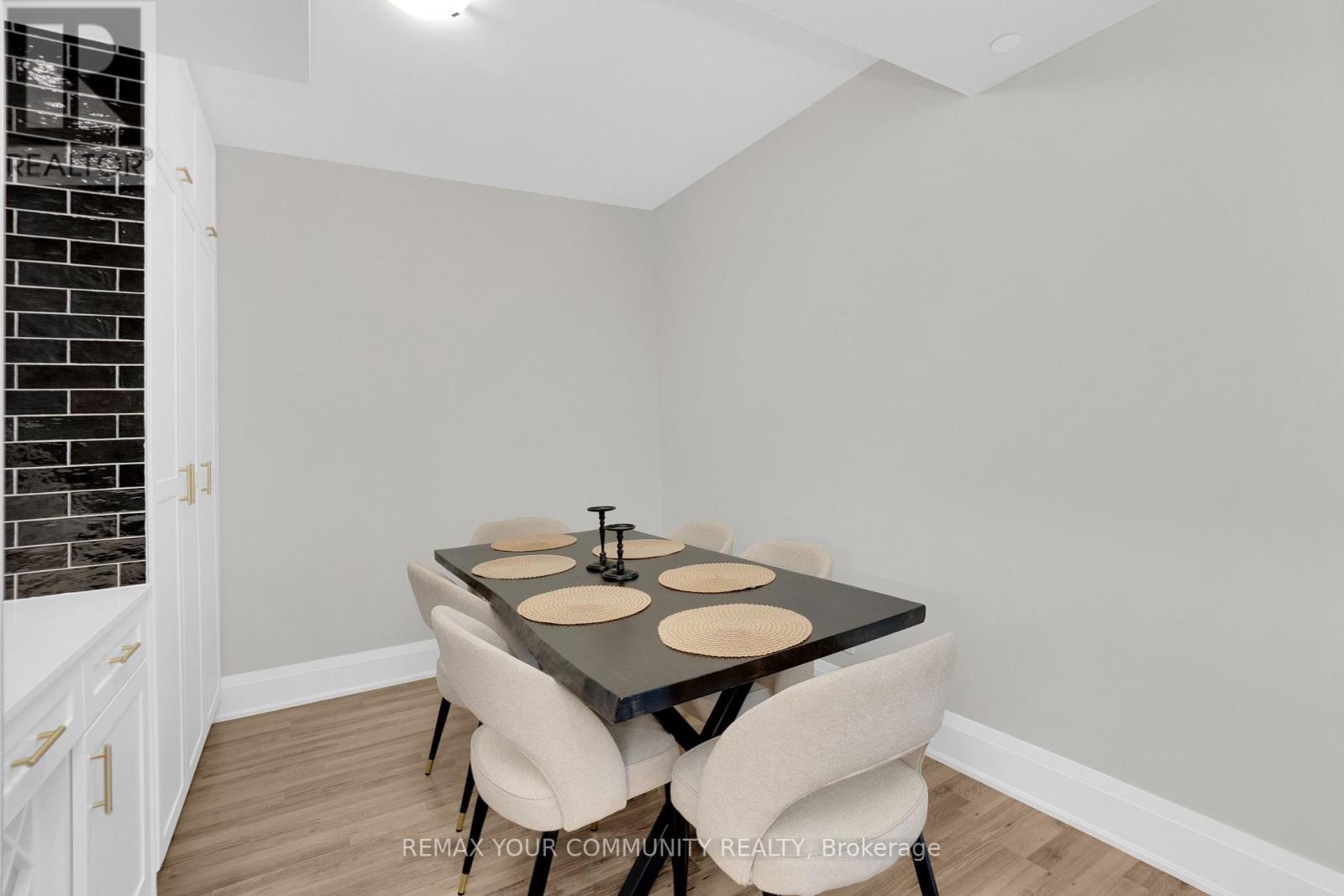 #523 9085 JANE STREET - 8