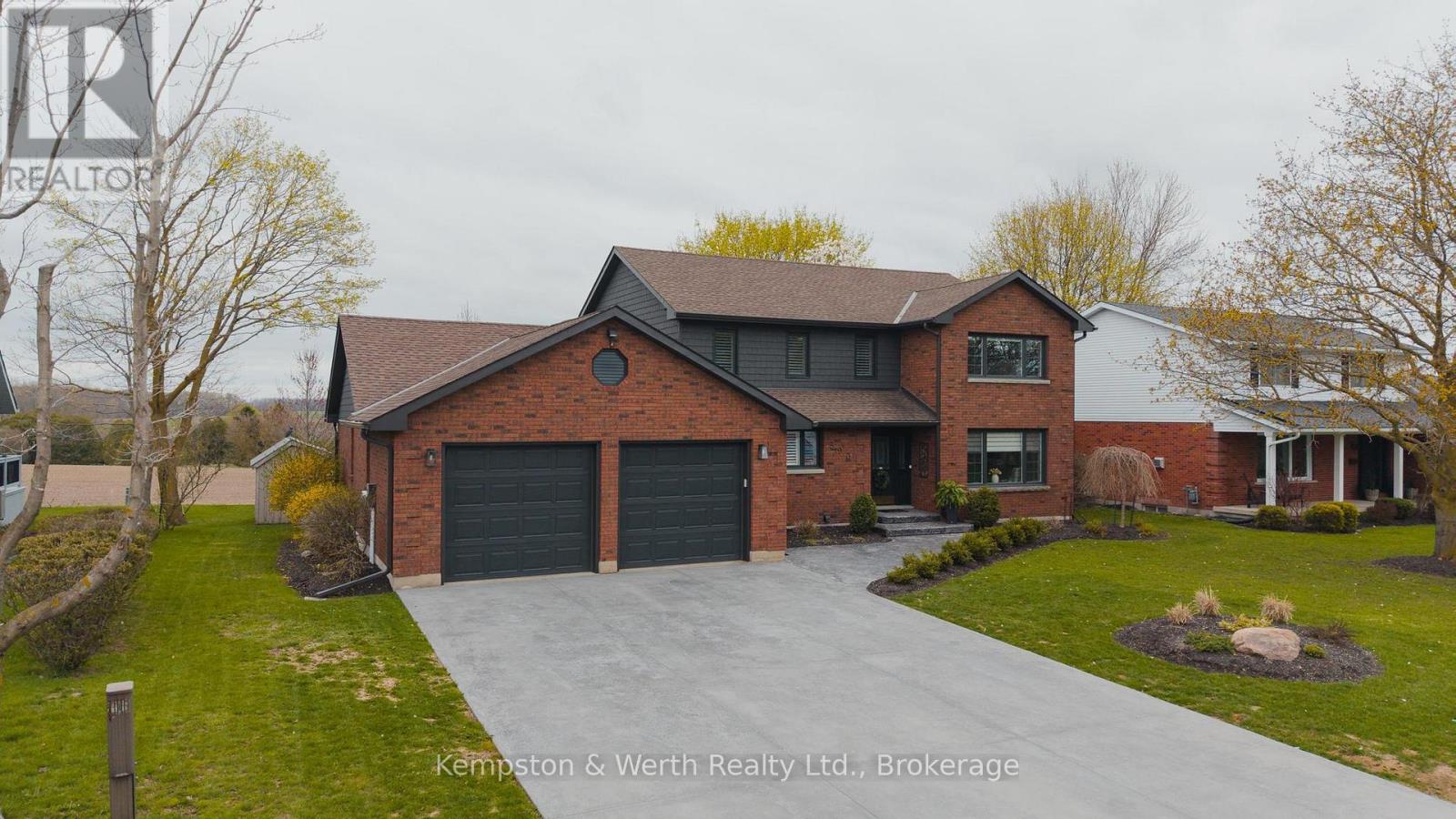 890 PERKIN CRESCENT - 41