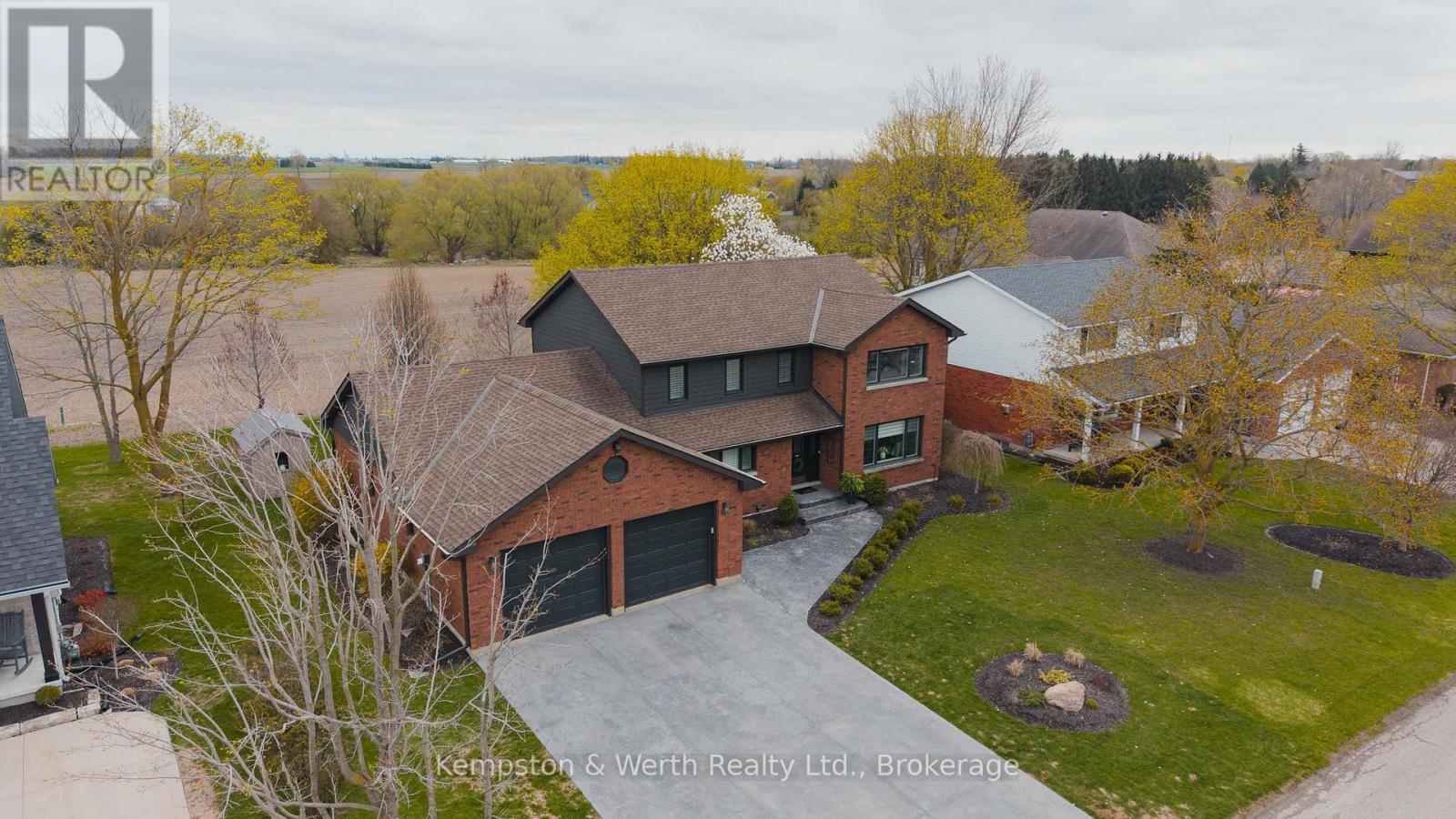 890 PERKIN CRESCENT - 42