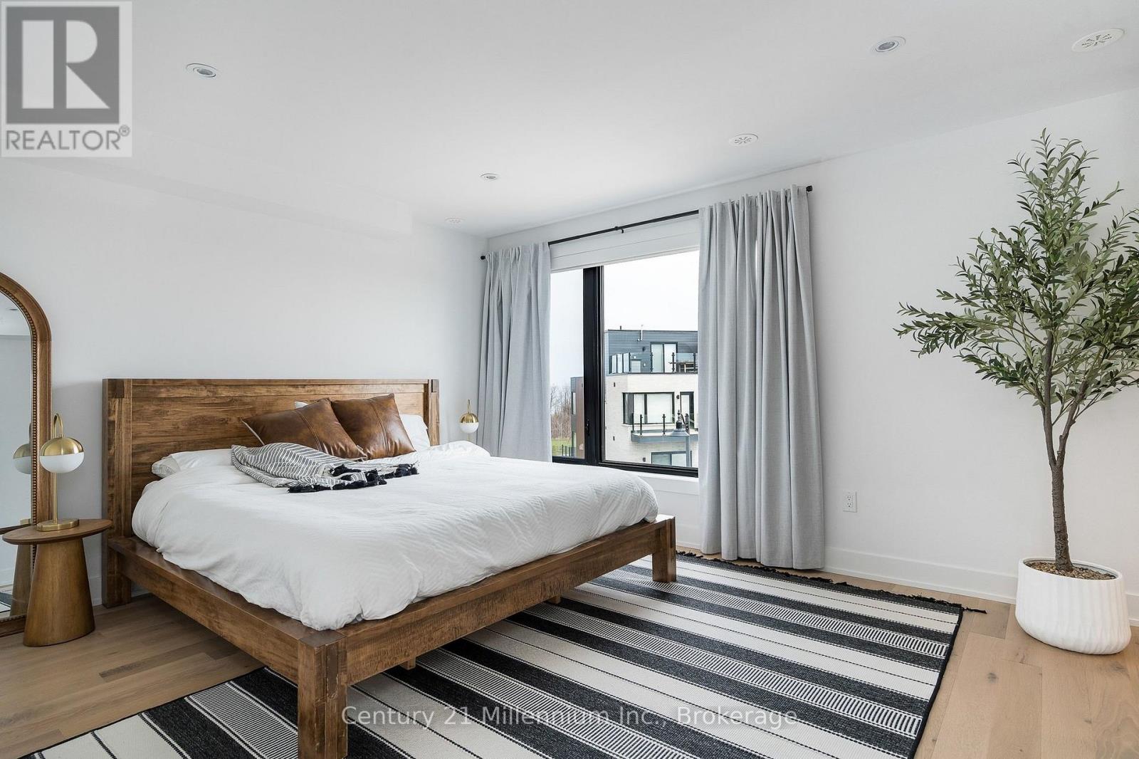 ## 2 117 SLADDEN COURT - 20