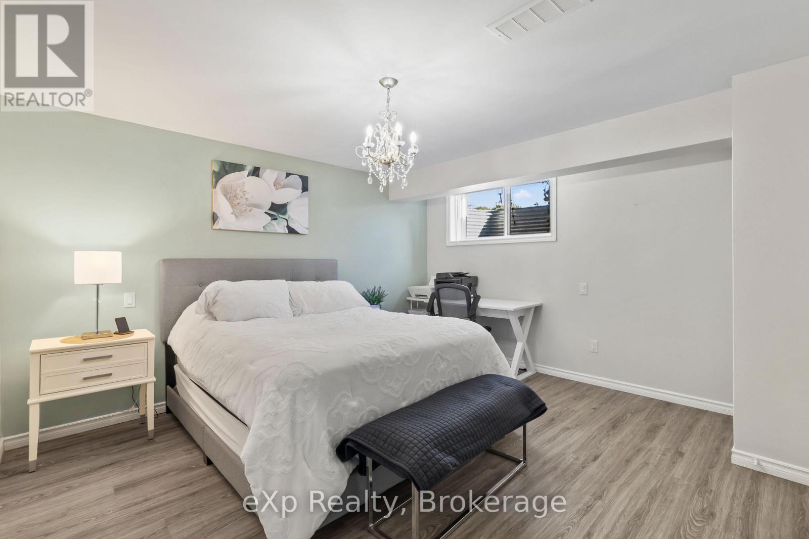 131290 SOUTHGATE 13 SIDE ROAD - 32