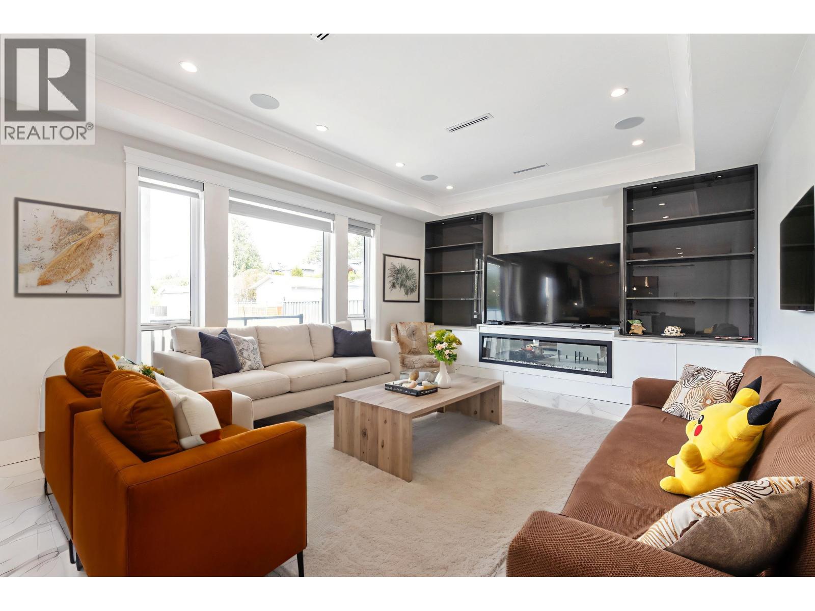 8007 BRADLEY AVENUE, Burnaby