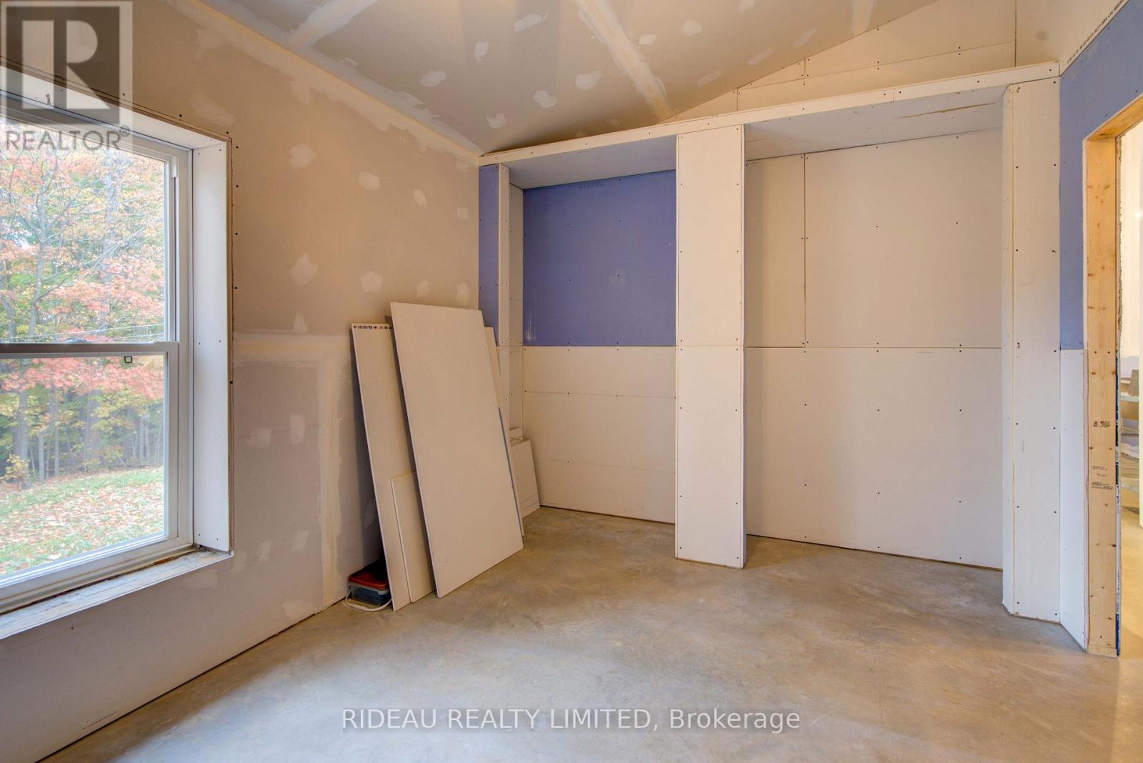 24 BRIAR HILL ROAD - 11