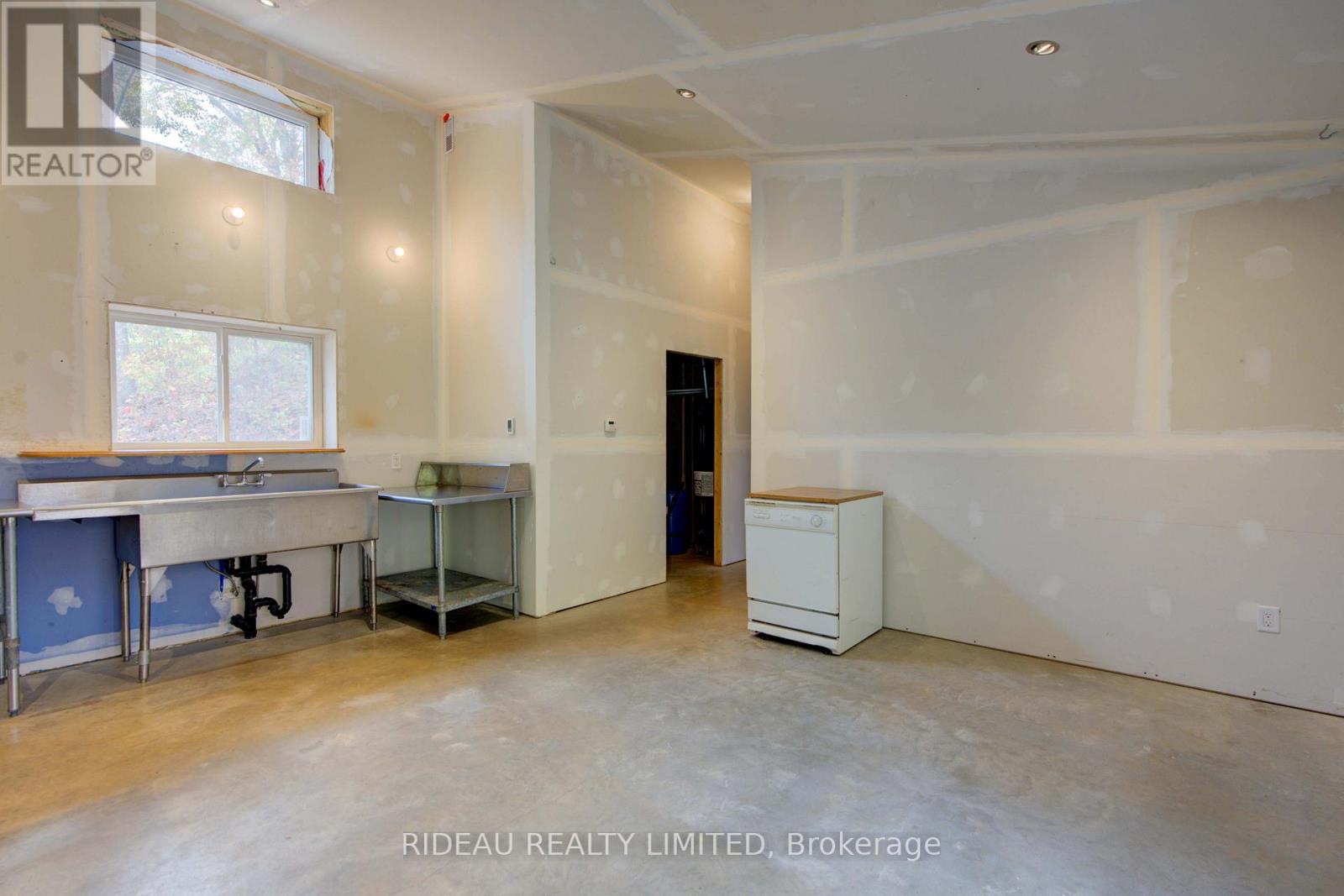 24 BRIAR HILL ROAD - 5
