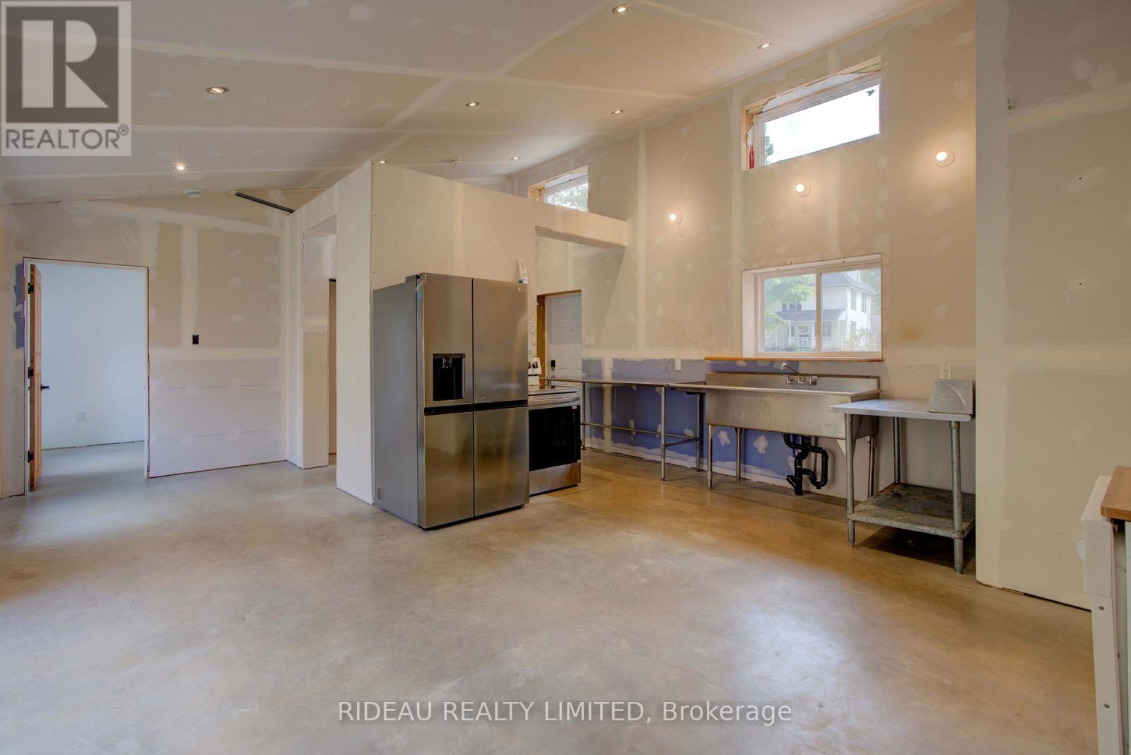 24 BRIAR HILL ROAD - 6