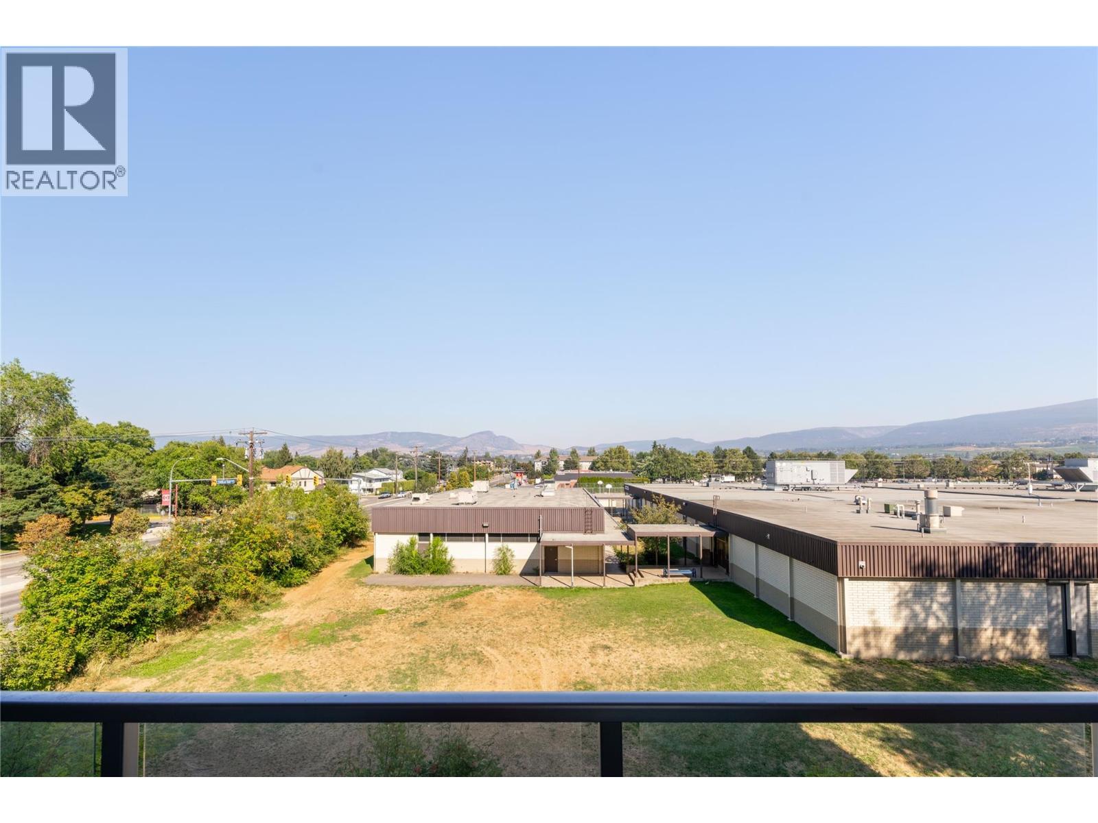 309 1083 KLO Road, Kelowna