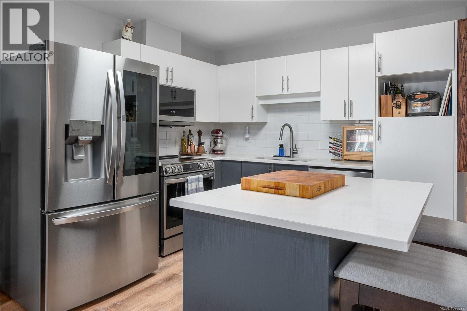4937 Clematis Pl - 9