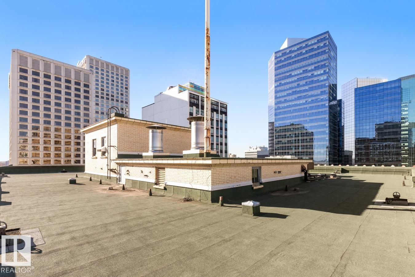 #909 10134 100 ST NW - 20