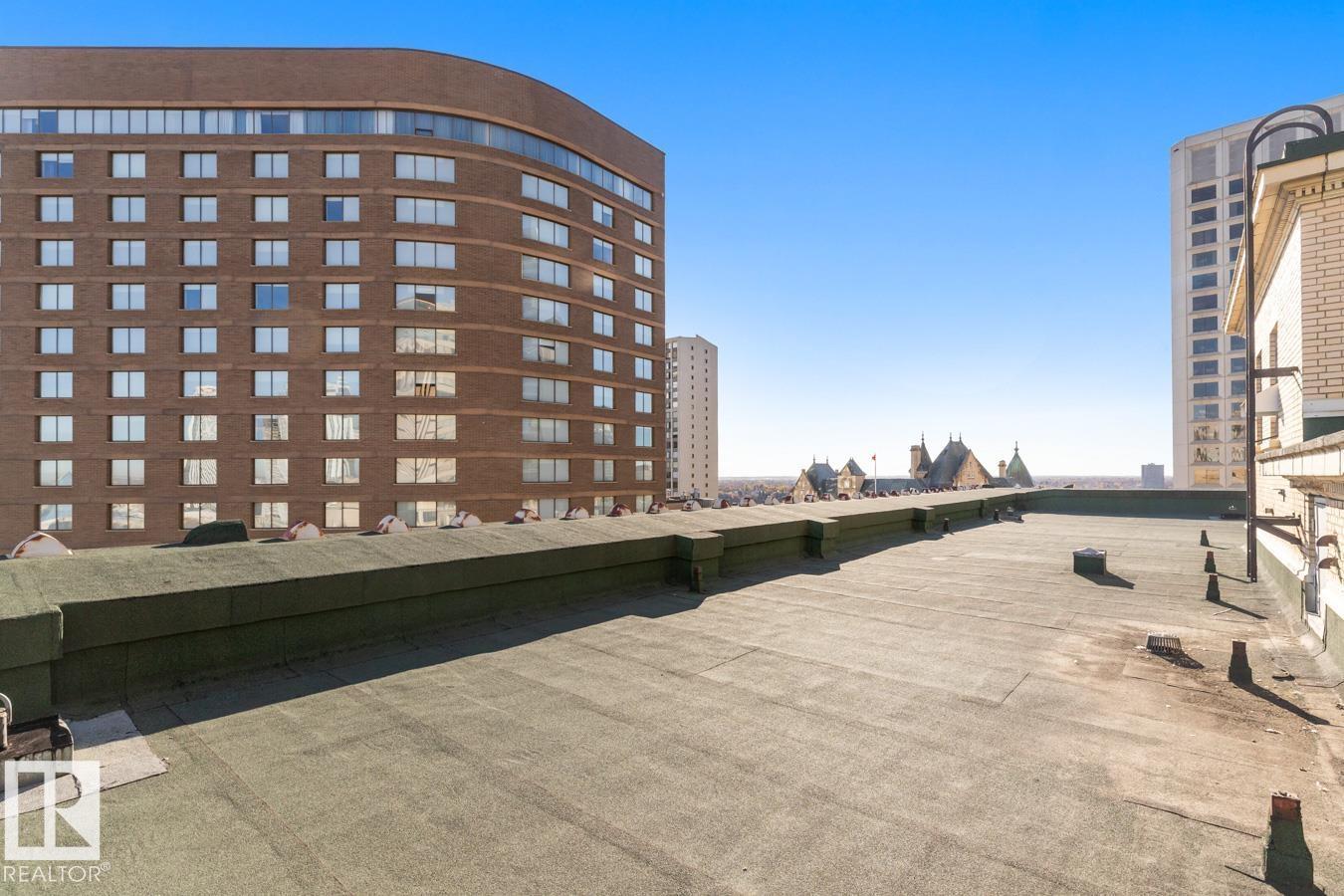 #909 10134 100 ST NW - 21