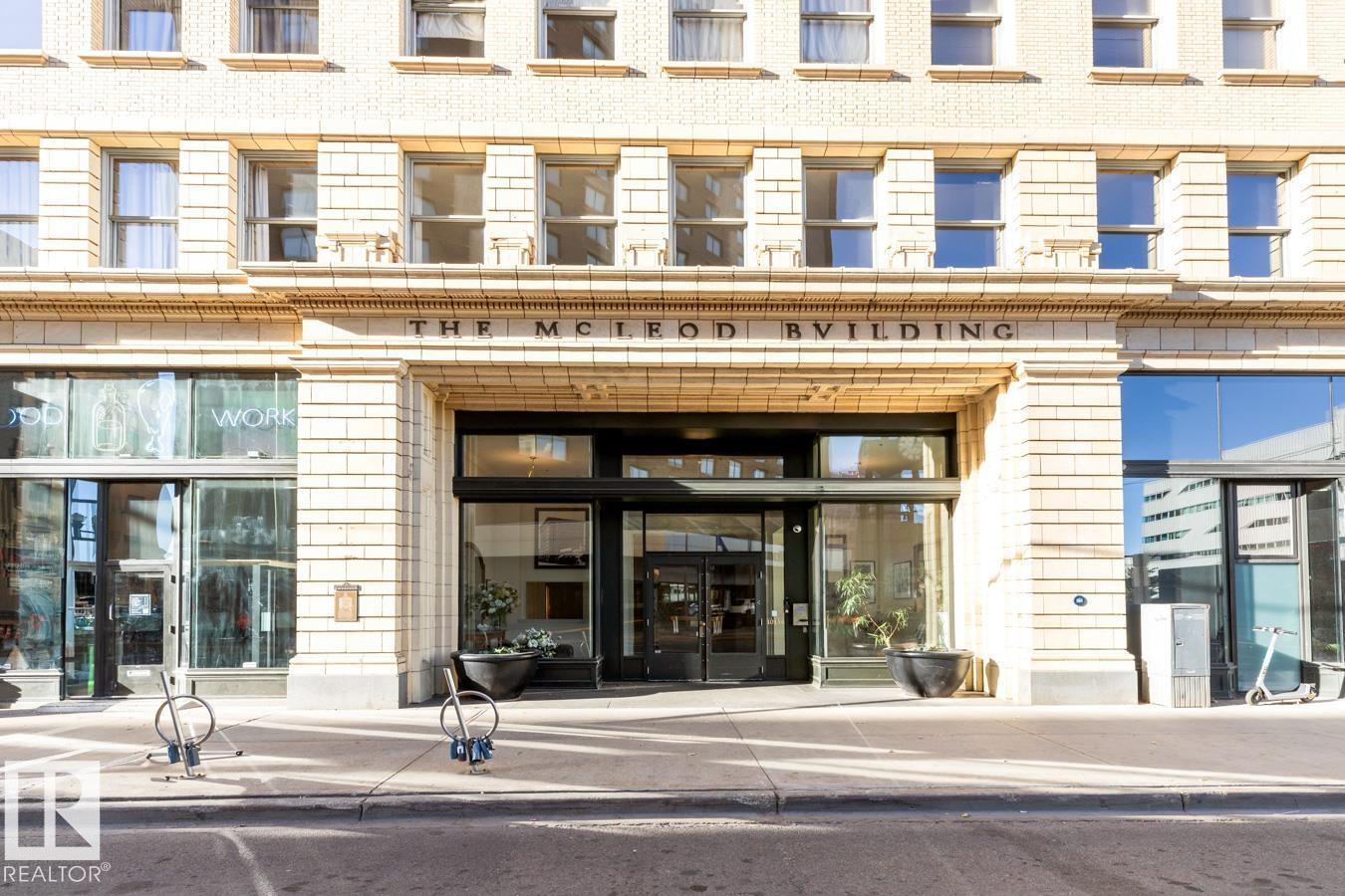 #909 10134 100 ST NW - 4