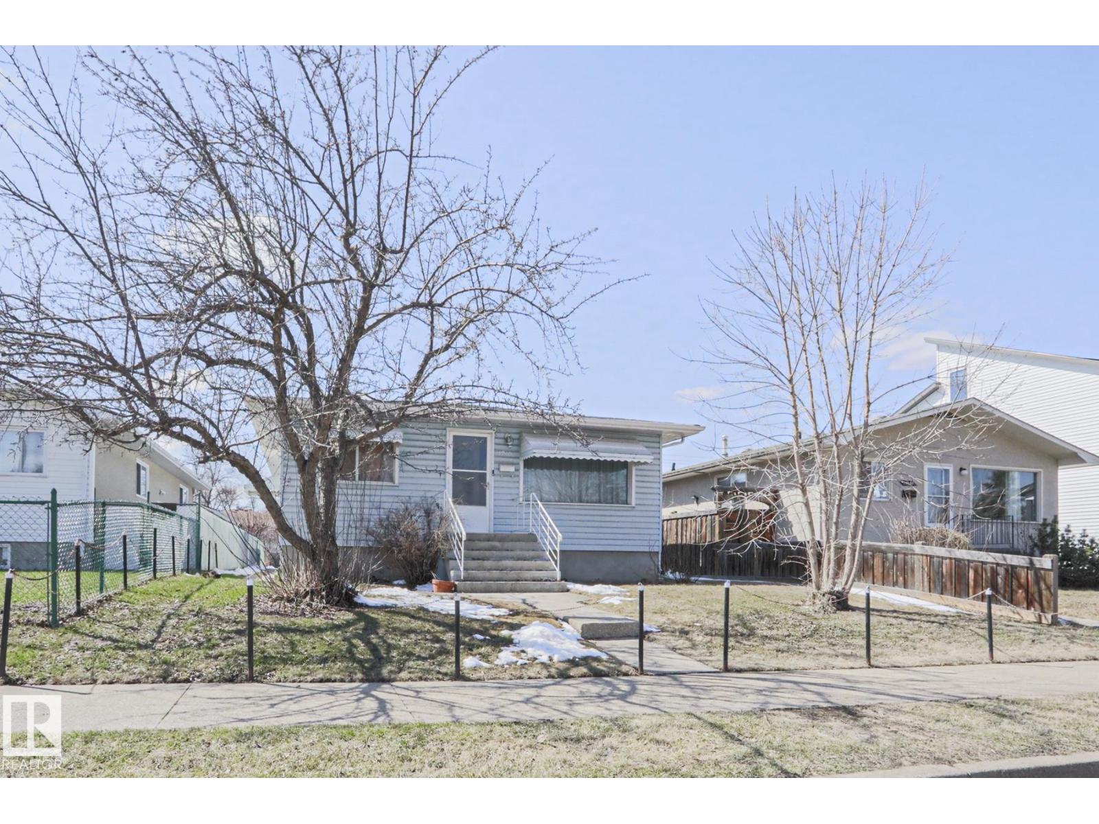 12106 43 ST NW, Edmonton