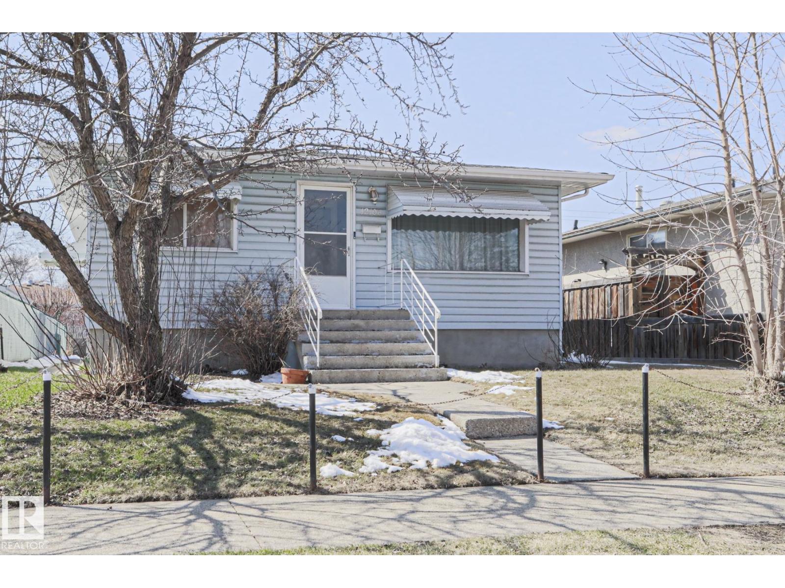 12106 43 ST NW, Edmonton
