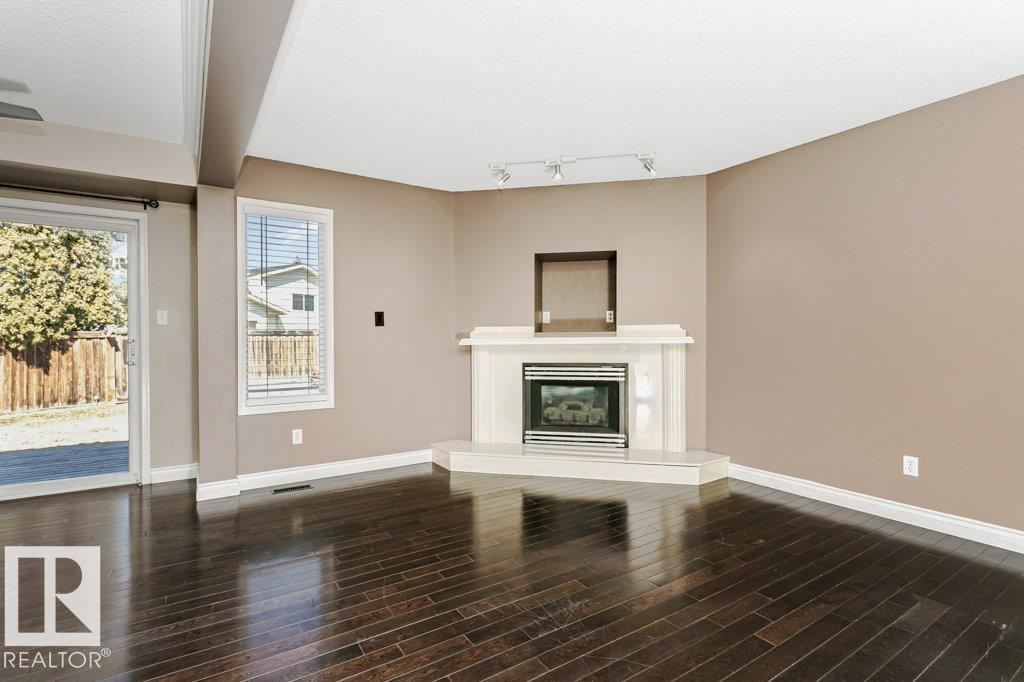 15827 133 ST NW - 16