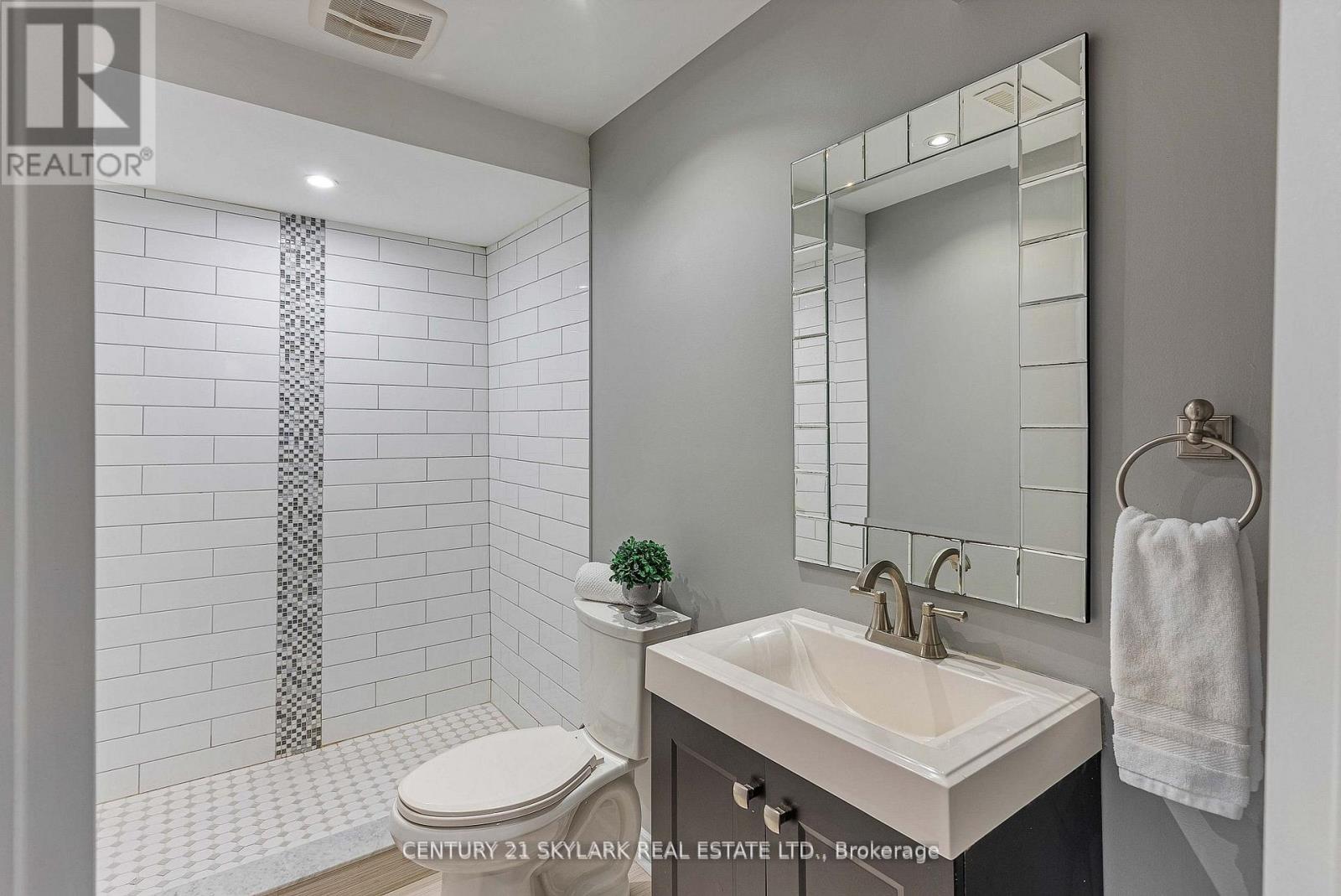 12 CARRINGTON PLACE - 37