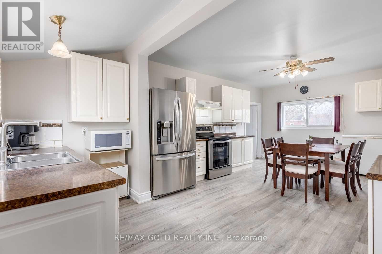 119 CELINA STREET - 3