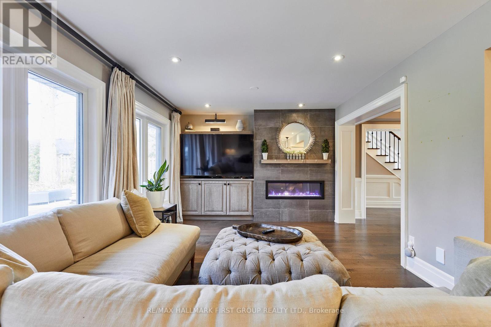 1434 ROUGEMOUNT DRIVE - 16
