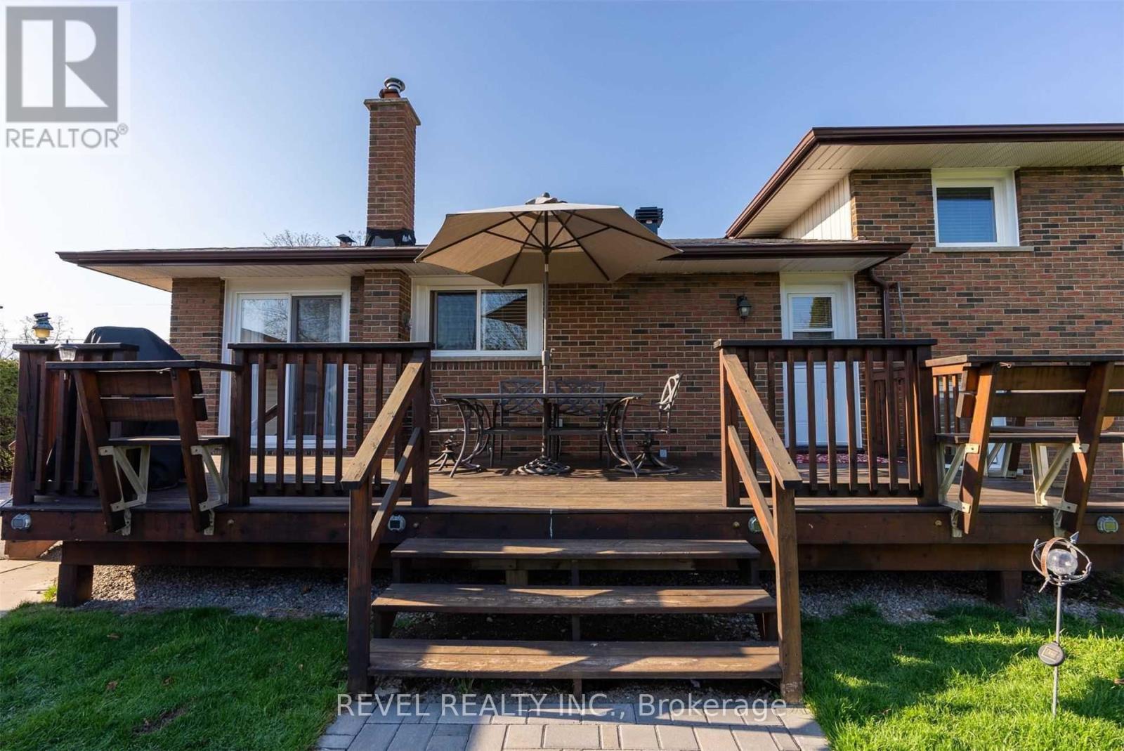 469 MAINE STREET - 29