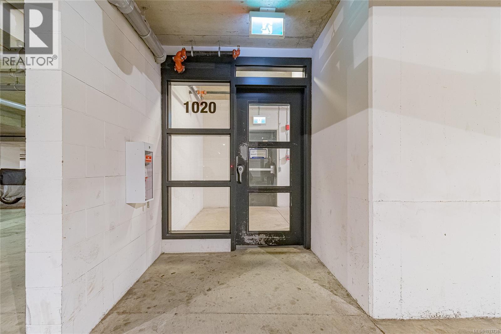 #203 1020 Inverness Rd - 32