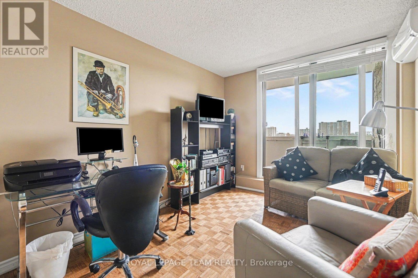 #1101 2625 REGINA STREET - 20
