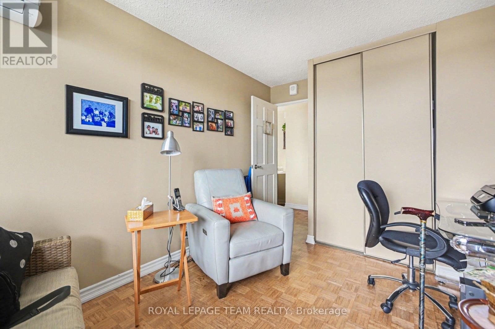 #1101 2625 REGINA STREET - 21