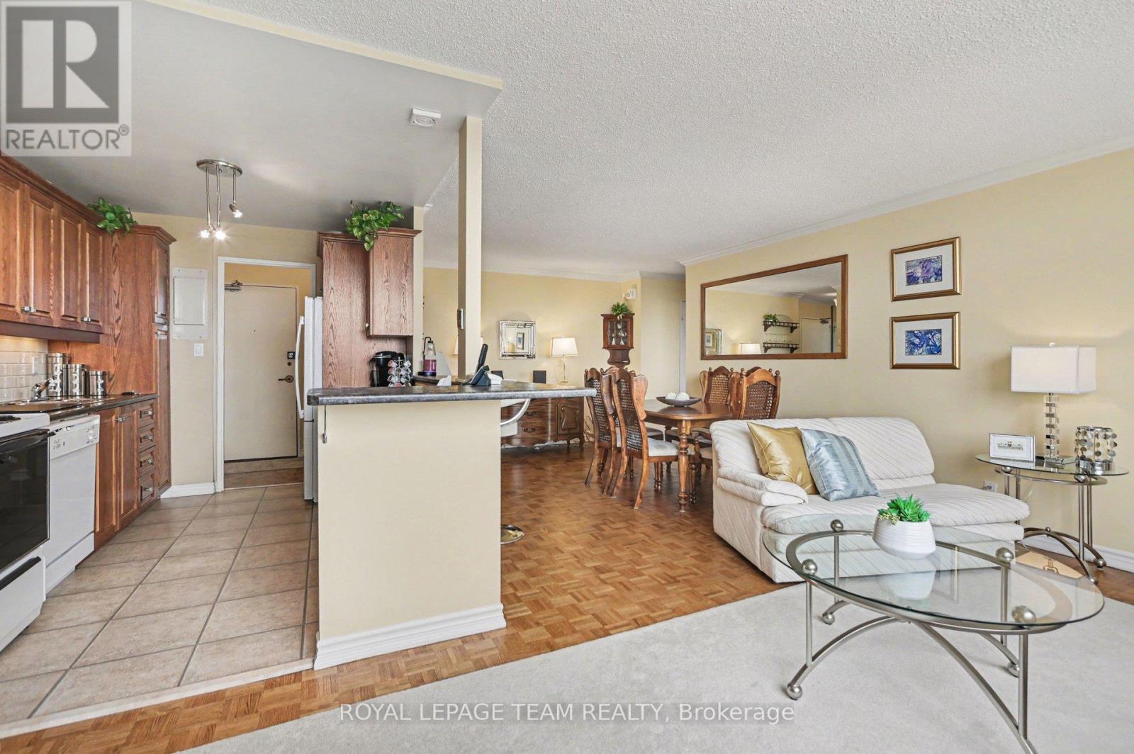 #1101 2625 REGINA STREET - 6