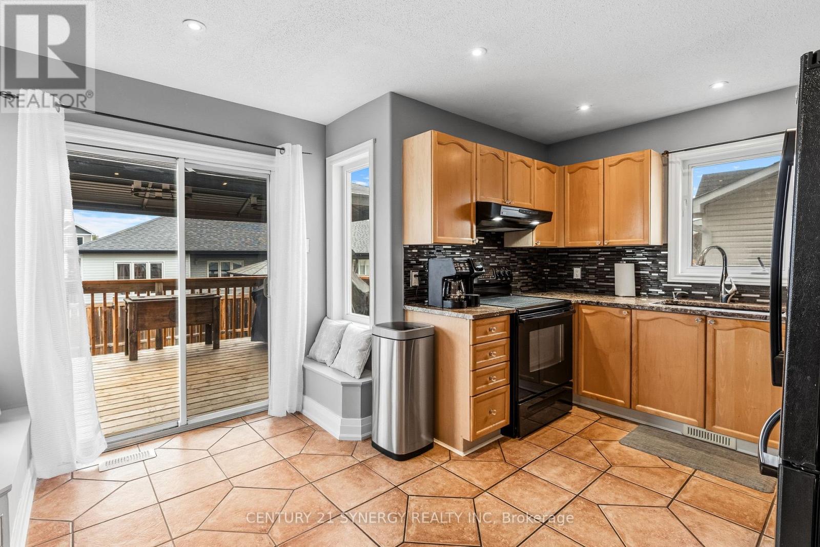 207 STIVER STREET - 11