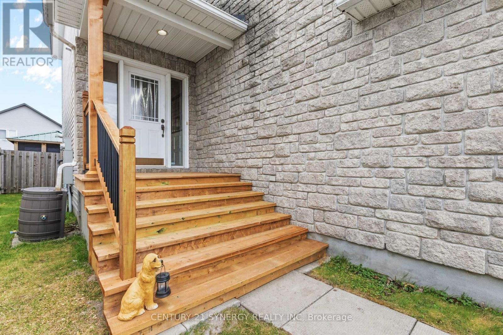 207 STIVER STREET - 4