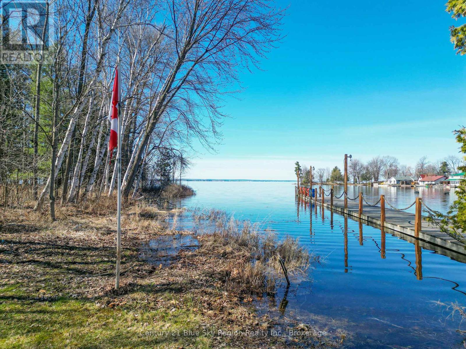 12 MOWAT CRESCENT - 10