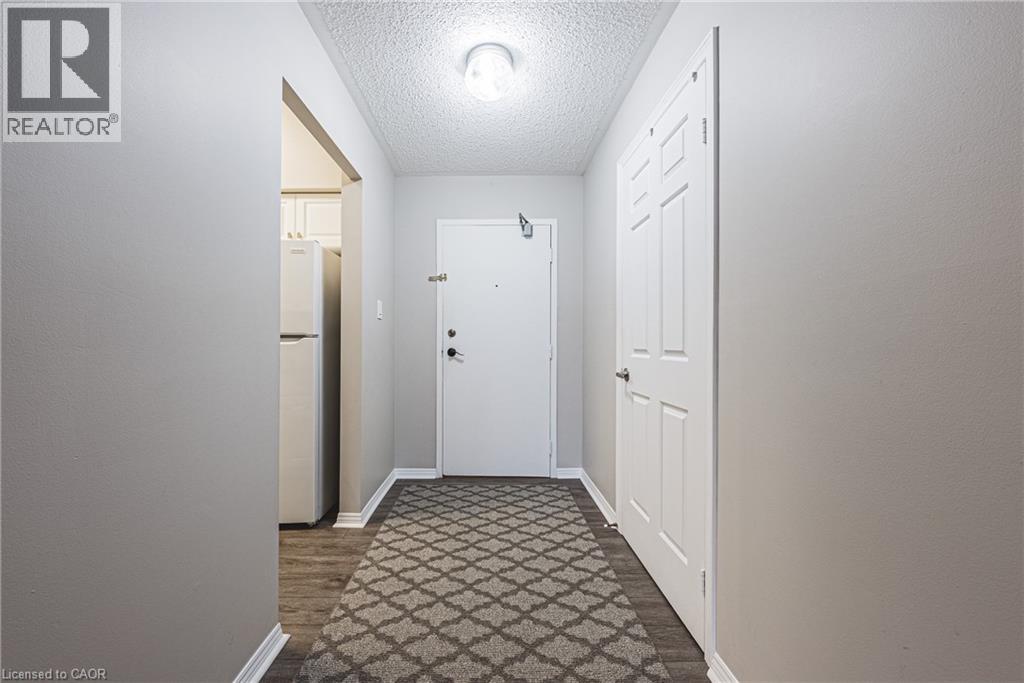 30 HARRISFORD Street Unit# 104, Hamilton, Ontario, L8K6M9 — Photo 4