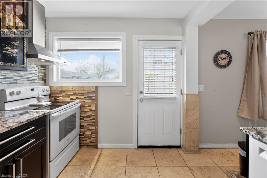 465 OTTAWA Street N, Hamilton, Ontario, L8H4A4 — Photo 13