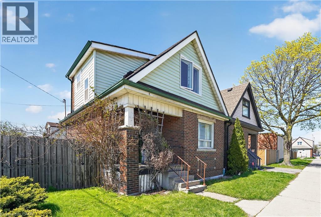 465 OTTAWA Street N, Hamilton, Ontario, L8H4A4 — Photo 2
