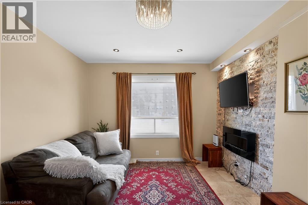 465 OTTAWA Street N, Hamilton, Ontario, L8H4A4 — Photo 5