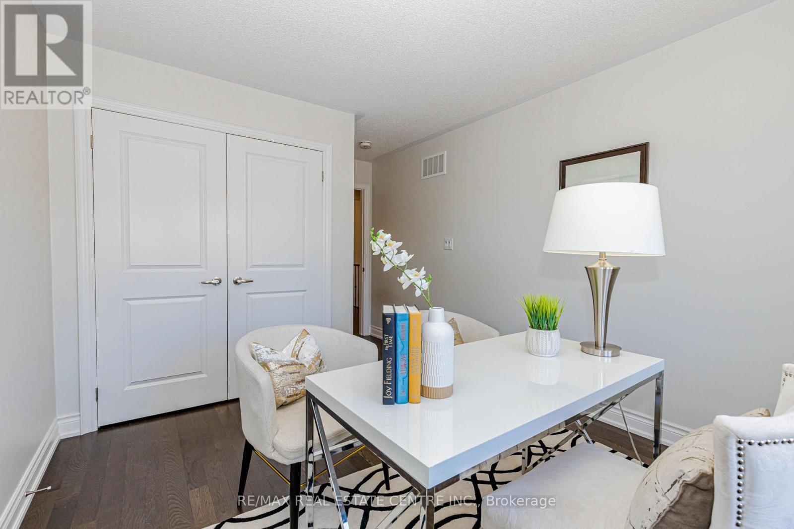 1311 BRITTON CRESCENT - 29