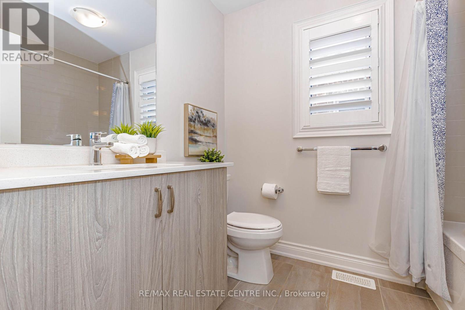 1311 BRITTON CRESCENT - 30