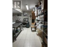 879 Wilson Avenue, Toronto, ON M3K1E6 Photo 6