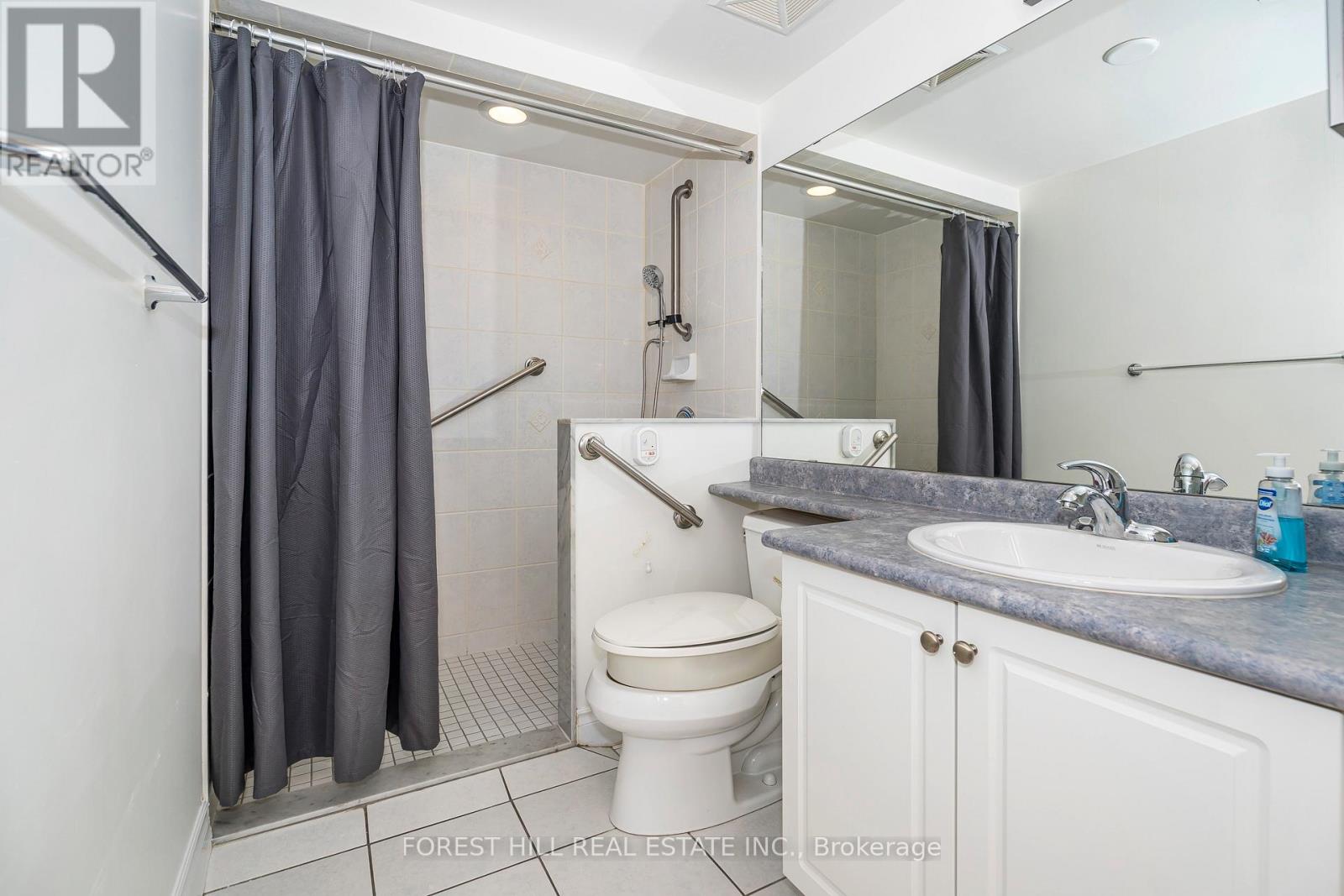 709 - 3 MARINE PARADE DRIVE — photo 13