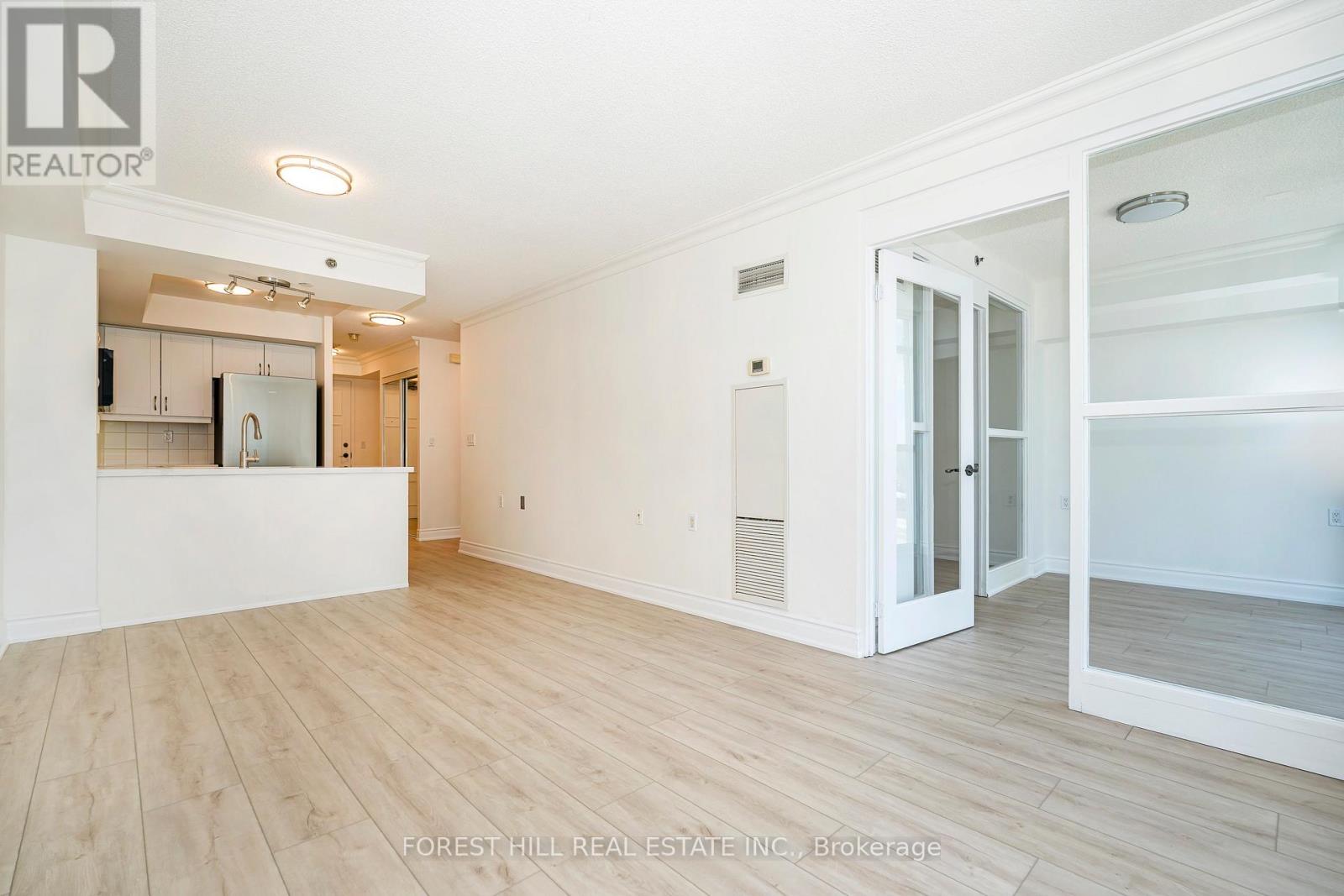 709 - 3 MARINE PARADE DRIVE - photo 5