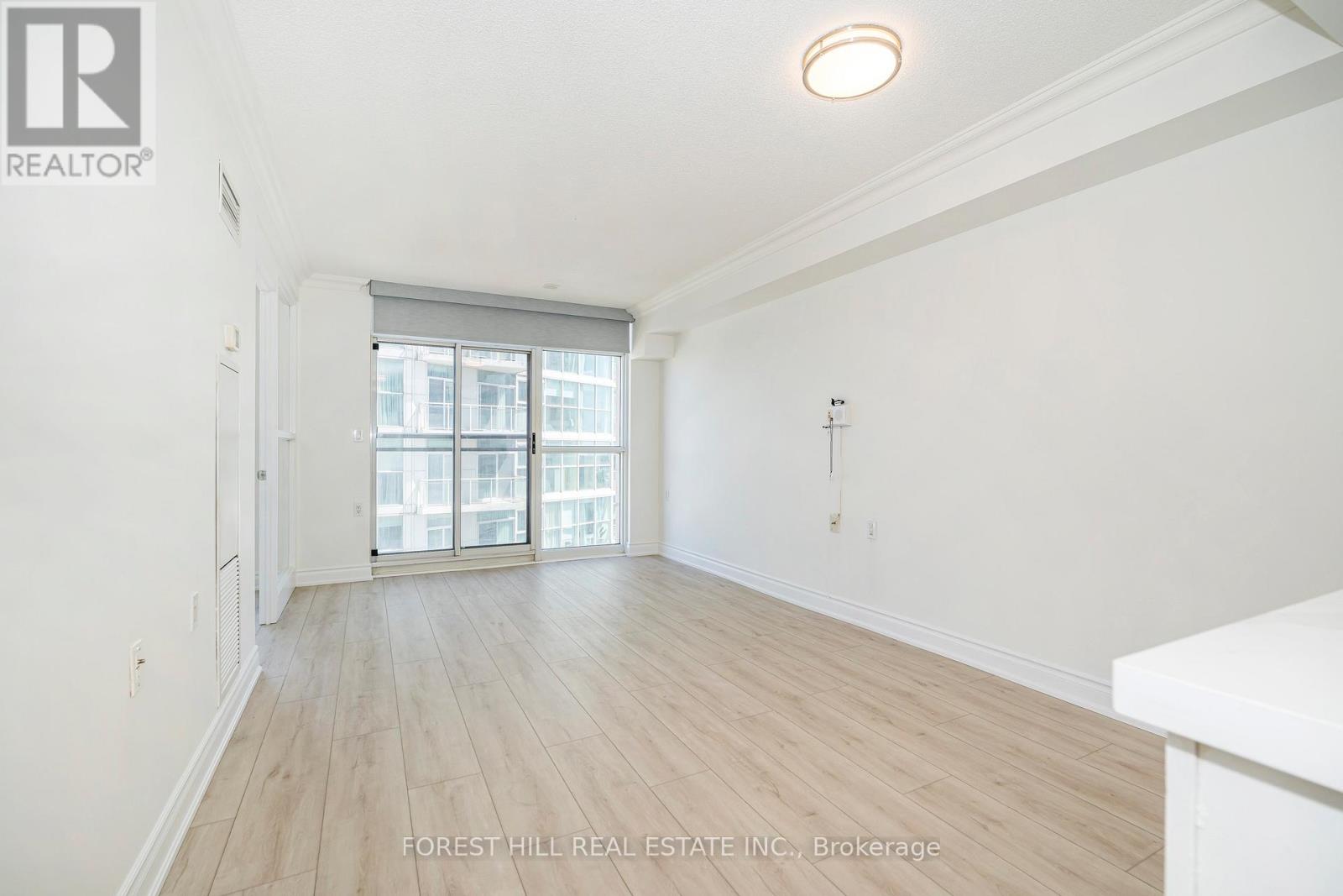709 - 3 MARINE PARADE DRIVE — photo 8