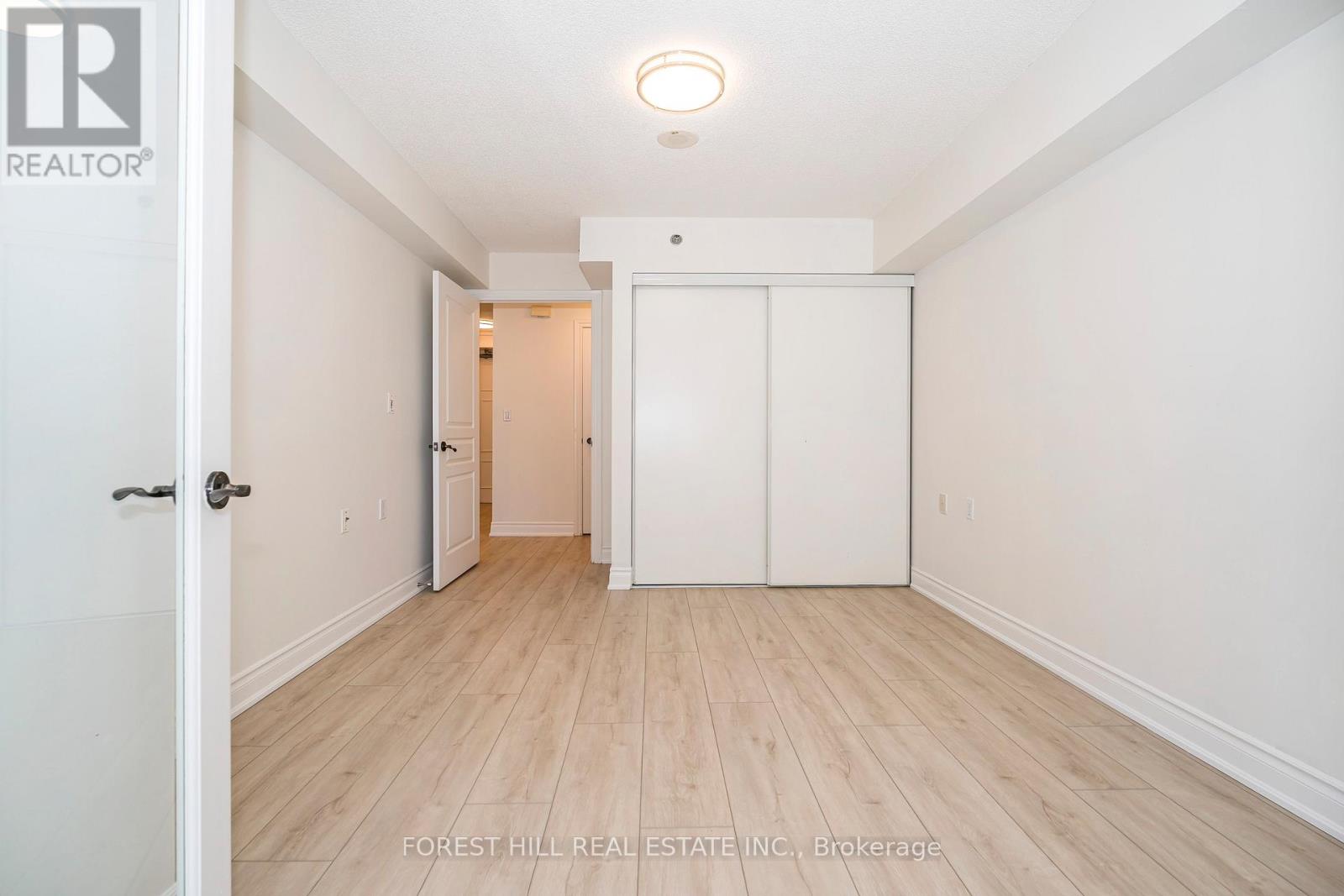 709 - 3 MARINE PARADE DRIVE — photo 9