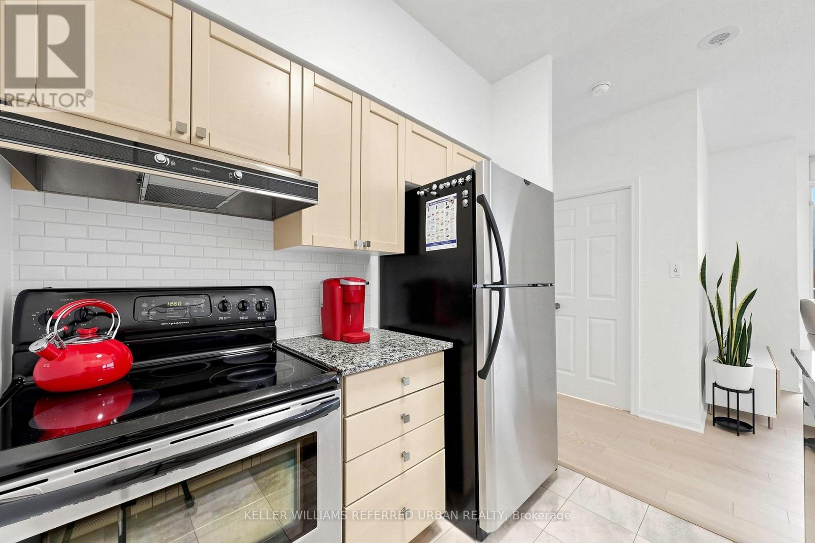 #2325 230 QUEENS QUAY W - 20