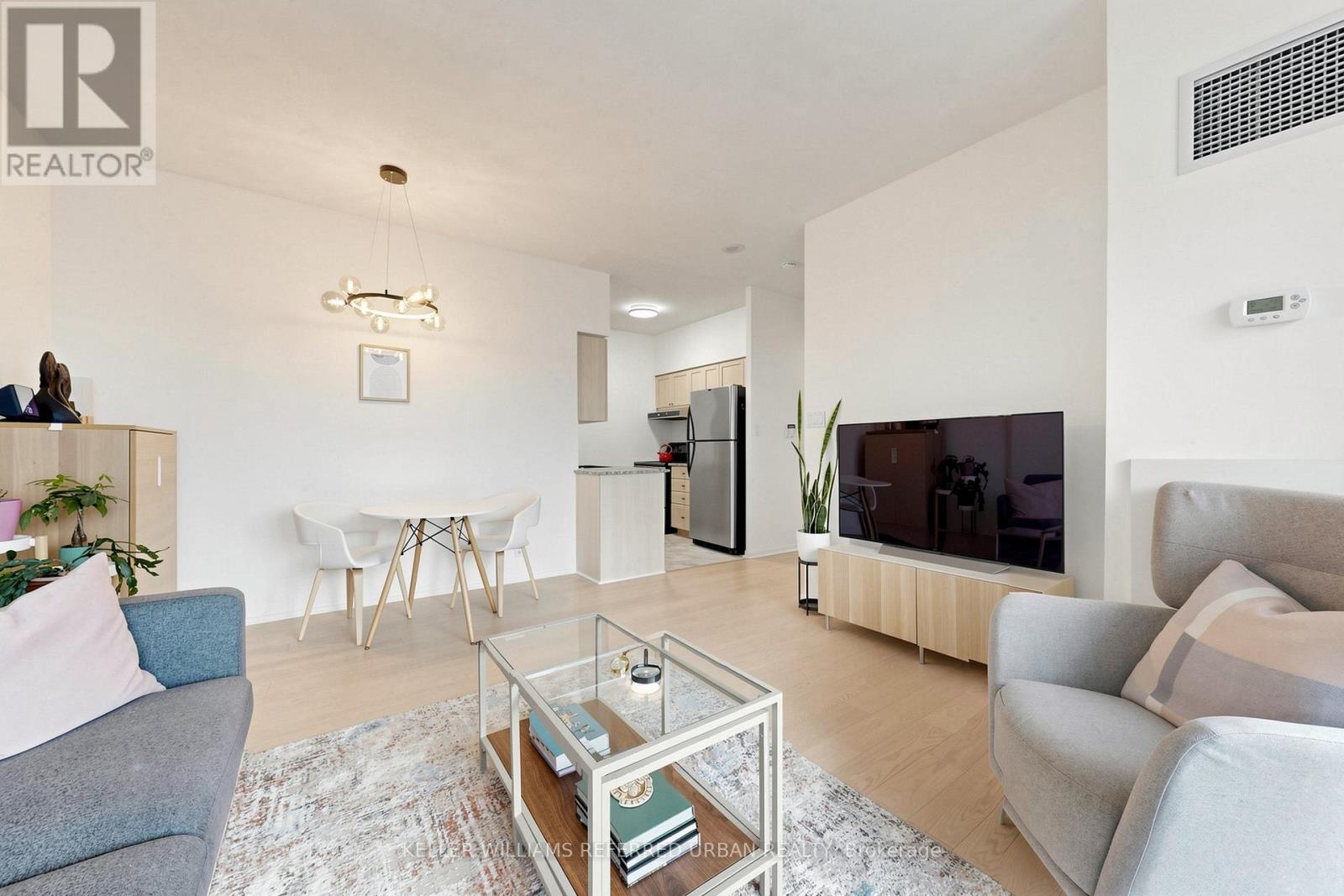 #2325 230 QUEENS QUAY W - 13