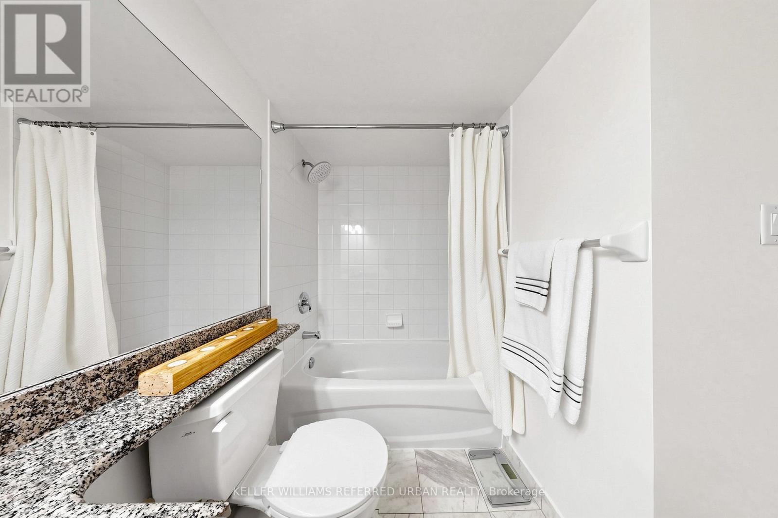 #2325 230 QUEENS QUAY W - 24