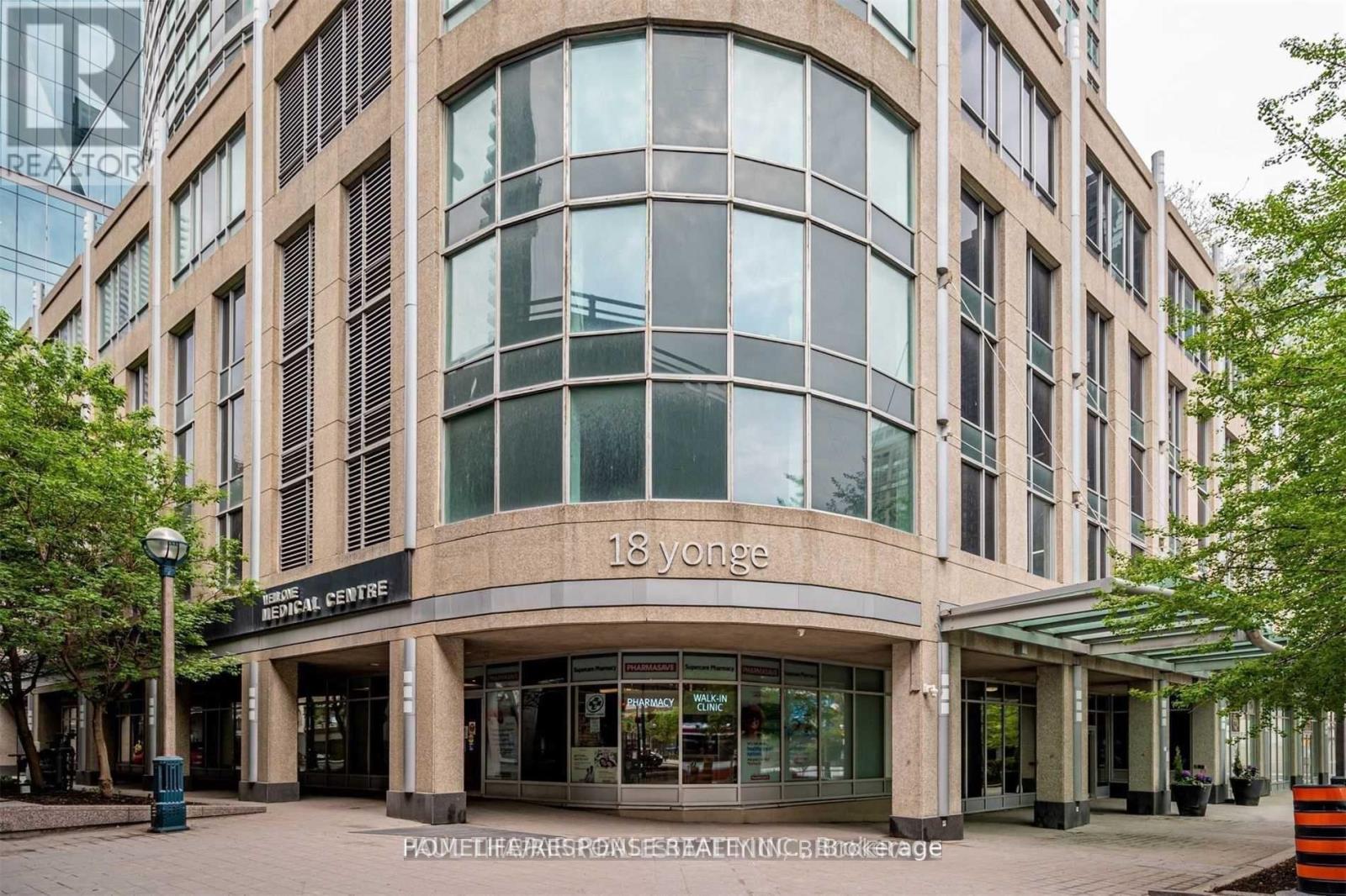 #1606 18 YONGE STREET - 2