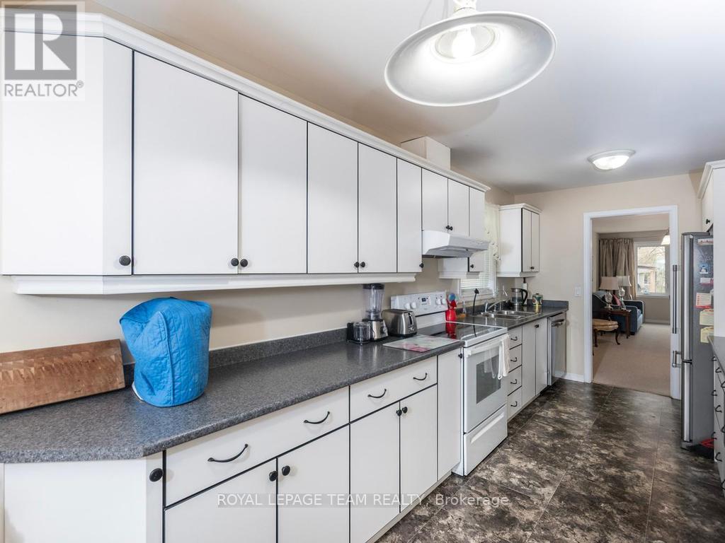 87 NAPOLEON STREET — photo 14