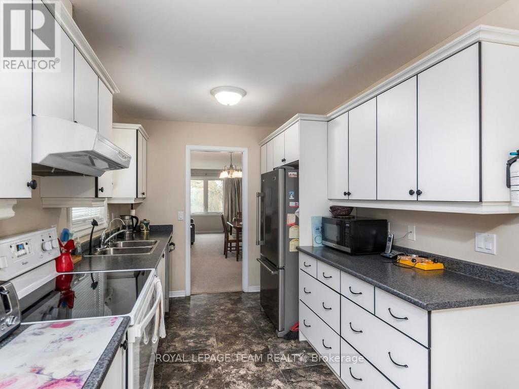 87 NAPOLEON STREET — photo 16