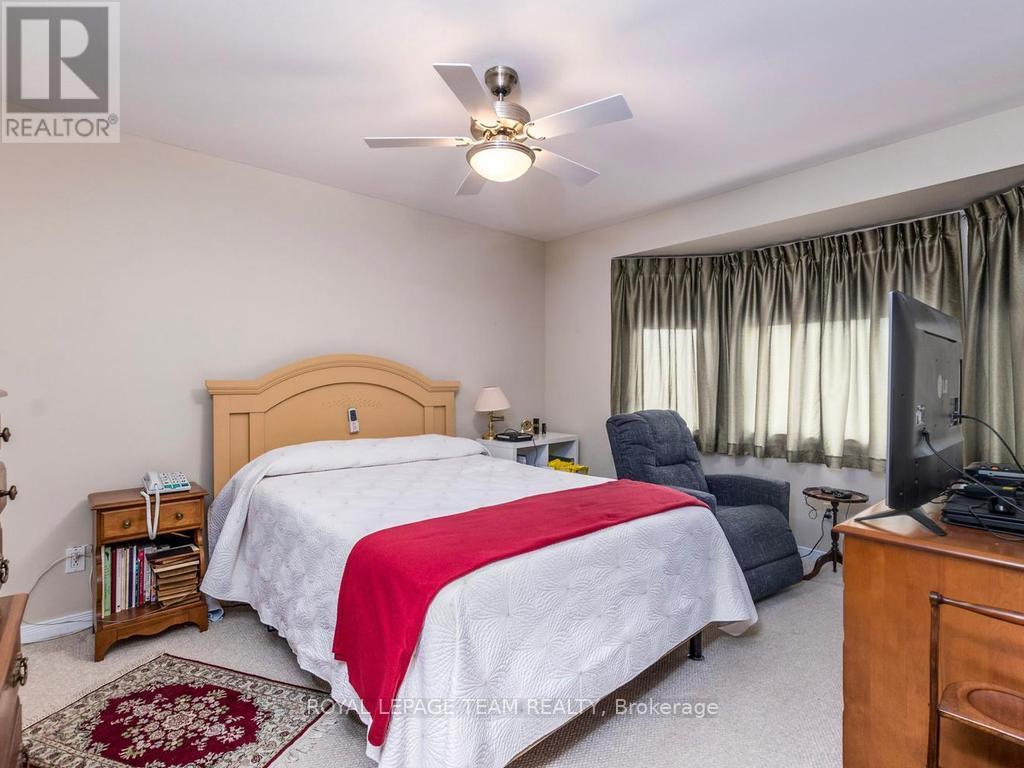 87 NAPOLEON STREET — photo 17