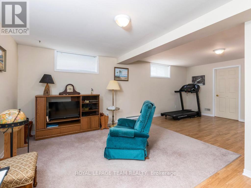 87 NAPOLEON STREET — photo 24