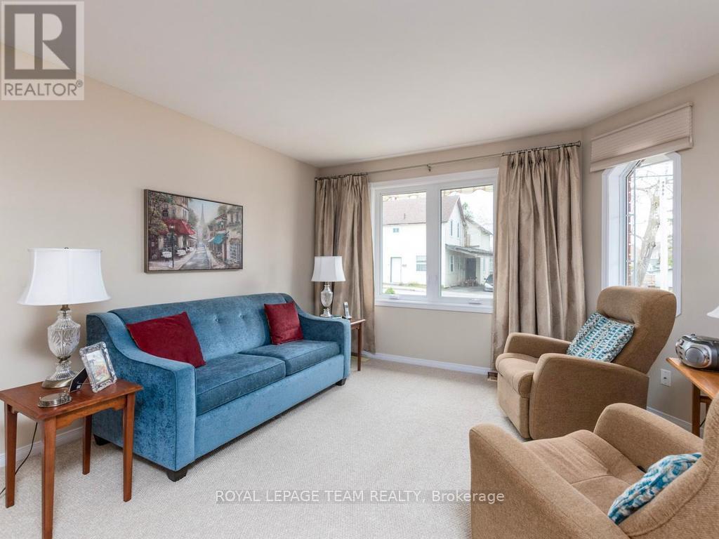 87 NAPOLEON STREET — photo 6